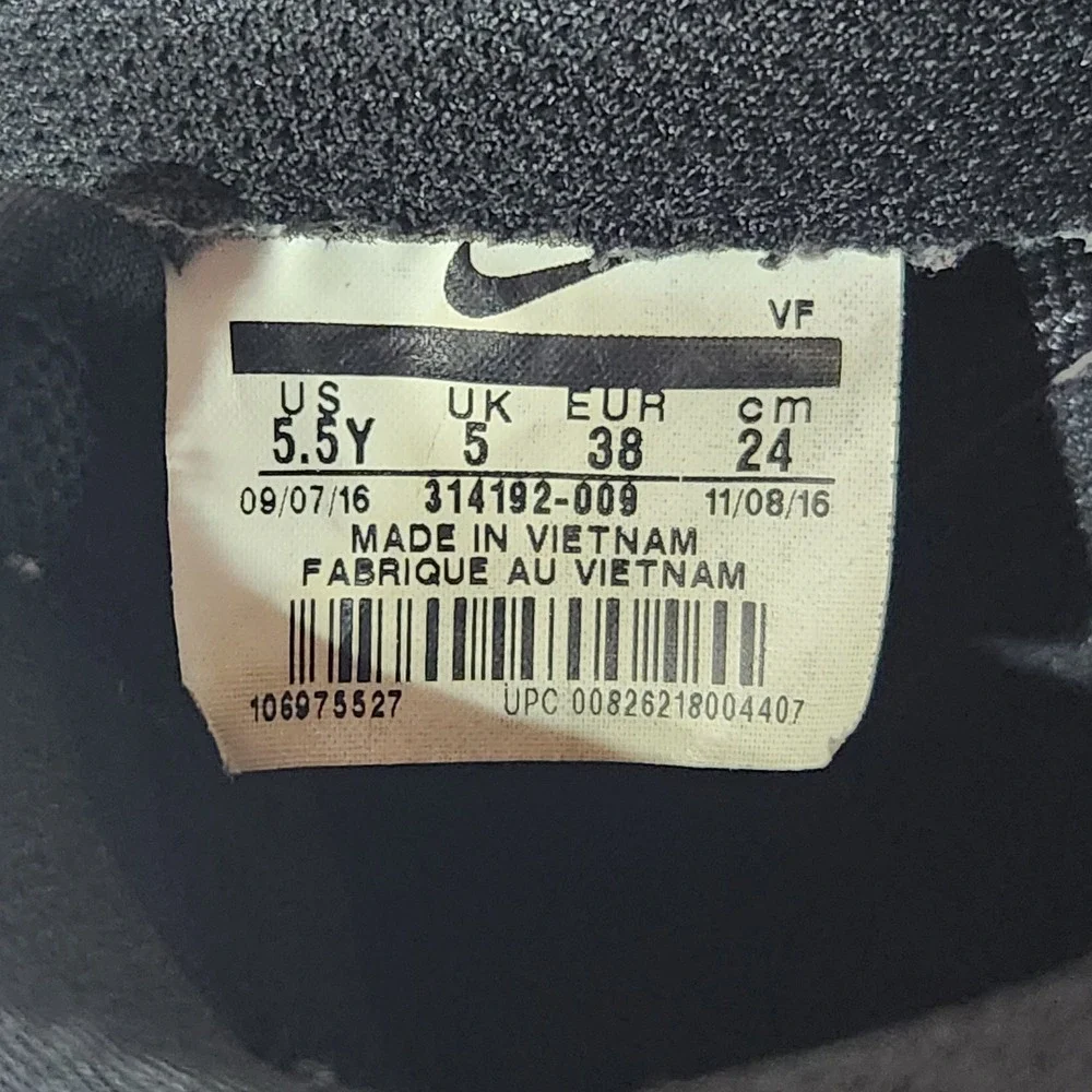 Youth‎ Nike Air Force 1 Low Triple Black Kids Sneakers 5.5Y 314192-009